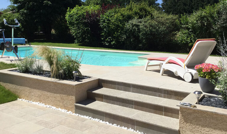 1598530576-terrasse1